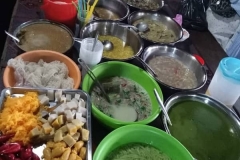 Bancarelle di dolci al mercato a Ratanakiri
